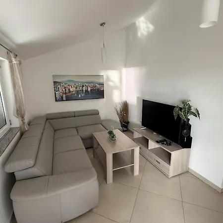 Eva Apartament Malinska